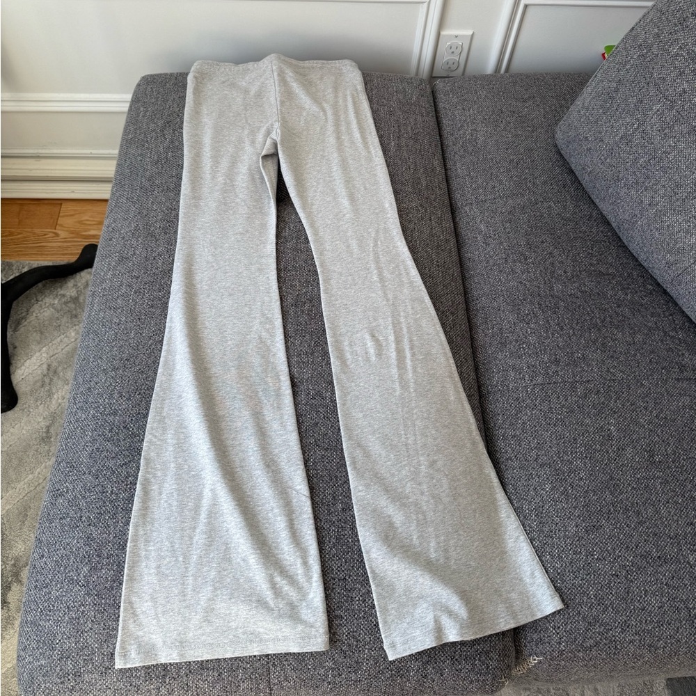 Aritzia homestretch smooth flare pants - Picture 4 of 6